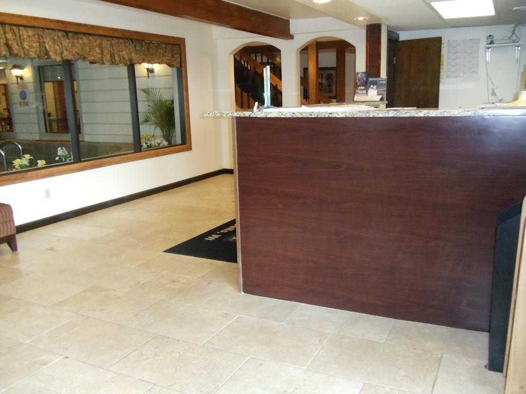 Days Inn & Suites By Wyndham Wisconsin Dells Exterior foto